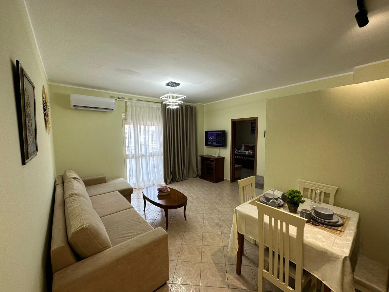 Plazh Apartament me qira Tetor – Prill/Maj