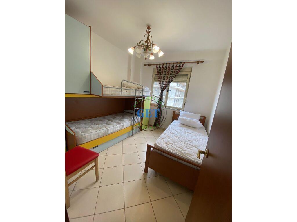 Qira, Apartament 2+1 ne Plazh, Durres
