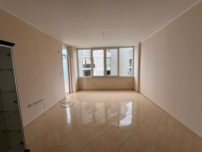 SHITET APARTAMENT 3+1+2 NE DURRES