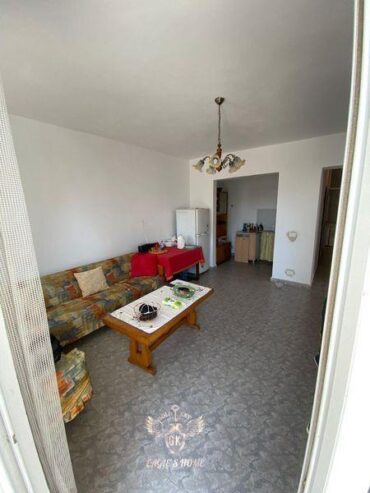 Shitet Super Apartament 2+1+ 2 me 2 Ballkone