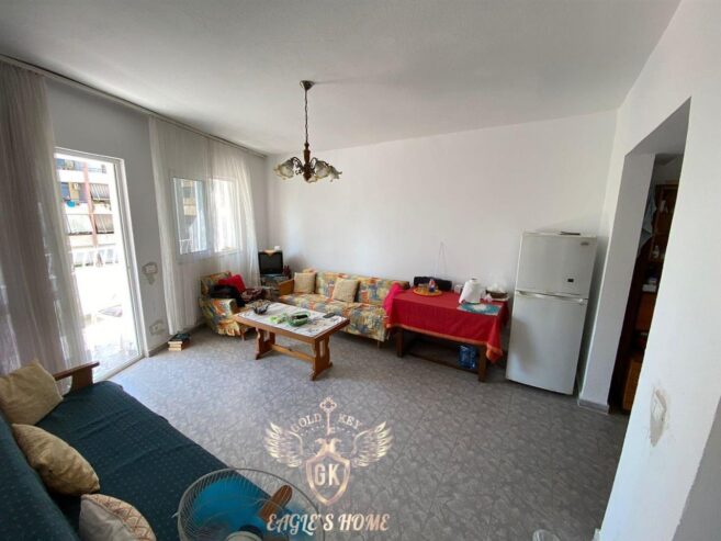 Shitet Super Apartament 2+1+ 2 me 2 Ballkone