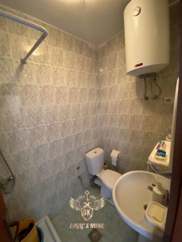 Shitet Super Apartament 2+1+ 2 me 2 Ballkone