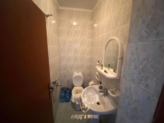 Shitet Super Apartament 2+1+ 2 me 2 Ballkone