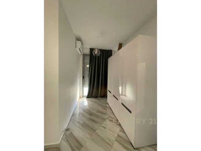 SHITET APARTAMENT 2+1+2 TEK ISH-URT