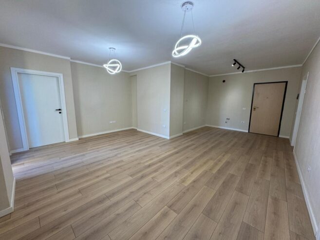 Shitet apartament 2+1