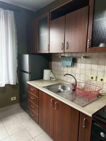 Apartament me qera tek Mine Peza
