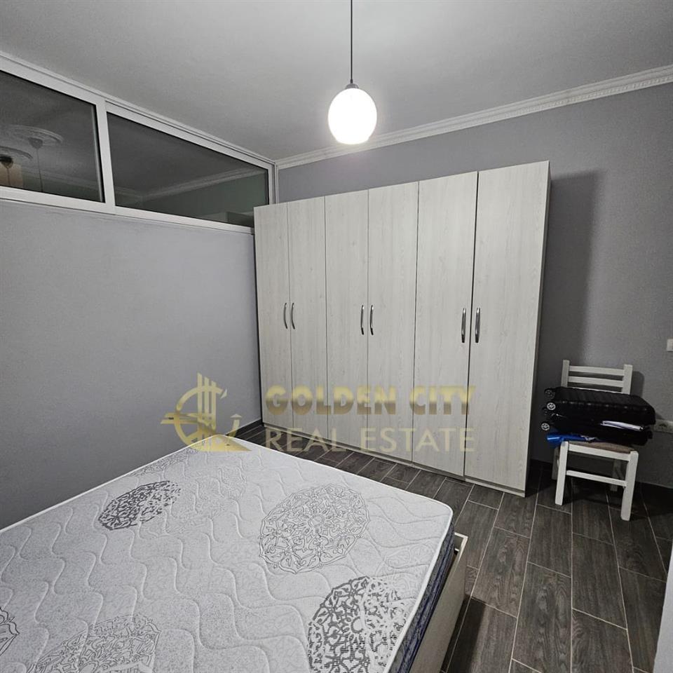 JEPET ME QERA 2+1 plazh