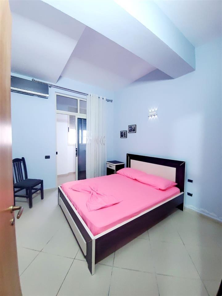 Jepet me qera apartament 1+1+parkim ne Lungomare!