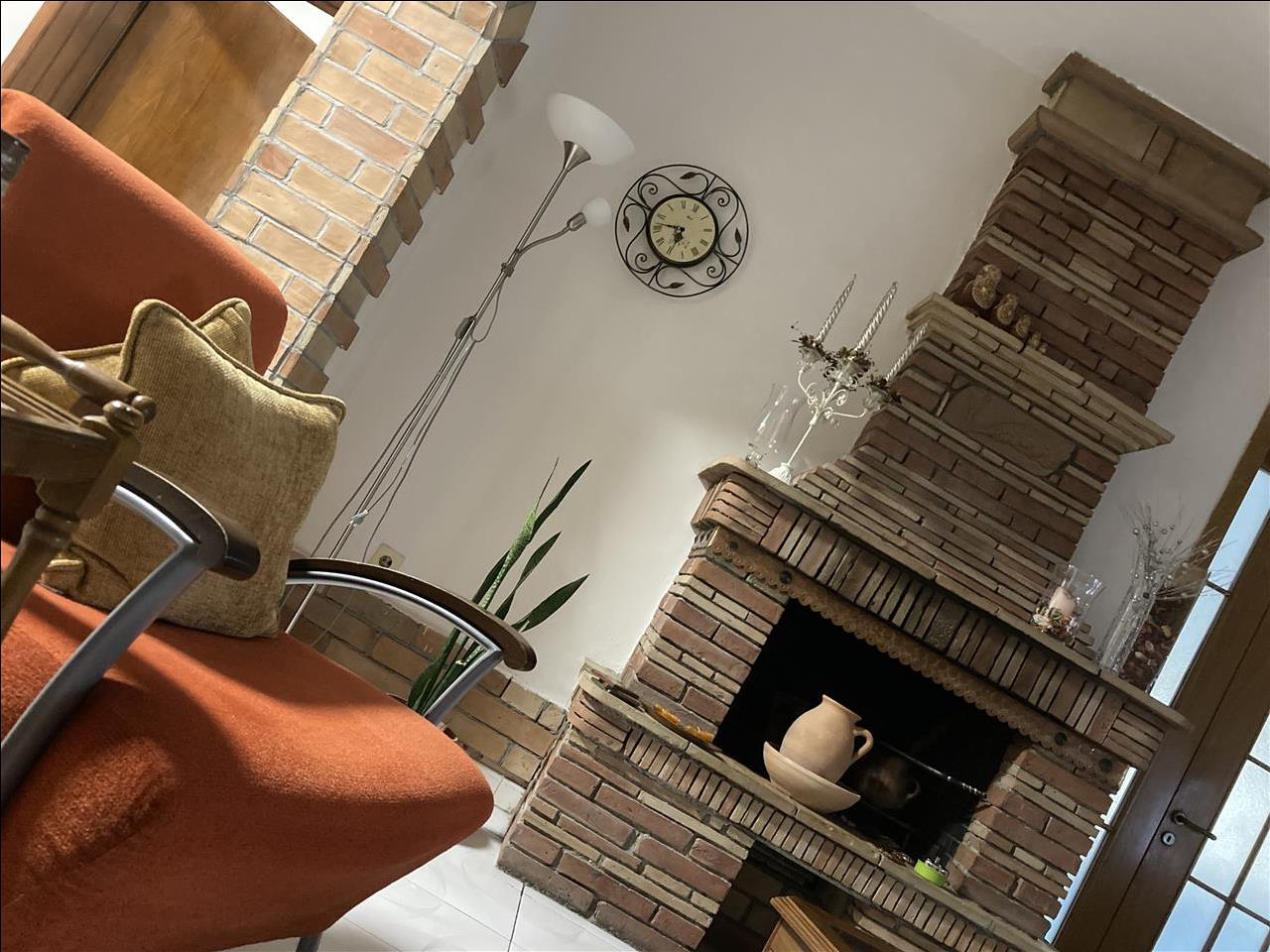 SHITET APARTAMENT ,BLLOKU I VILAVE PRANE KOMUNES se PARISIT