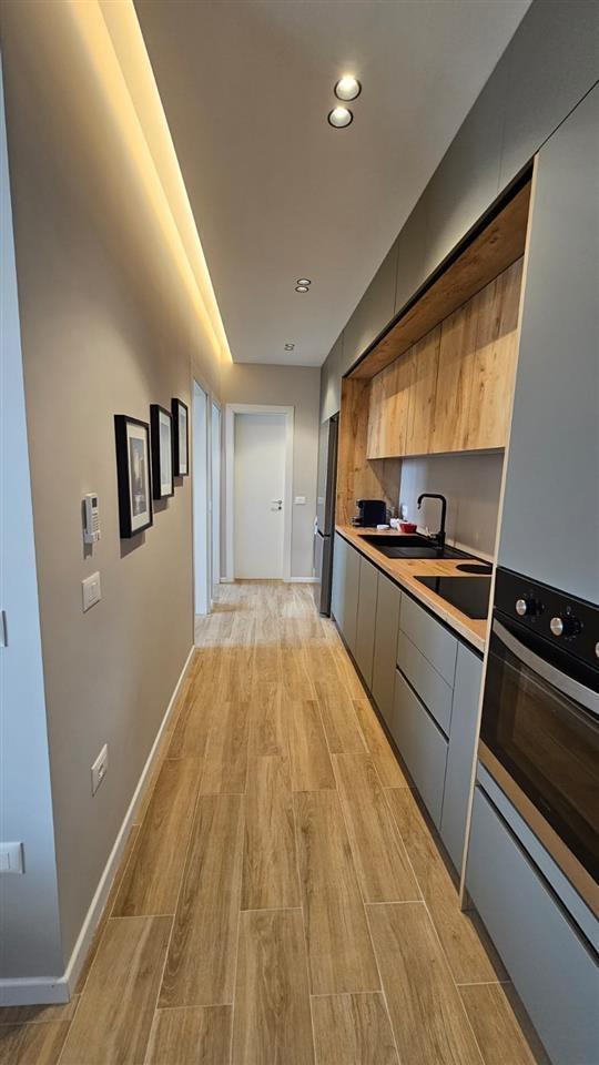Jepet apartament modern me qera 2+1 tek Tregu Elektrik