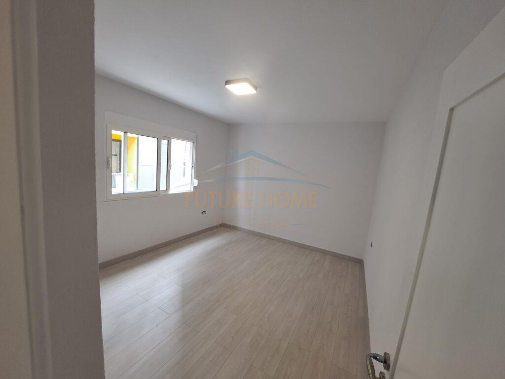 Qira, Apartament 1+1, Prane Piramides, Tiranë