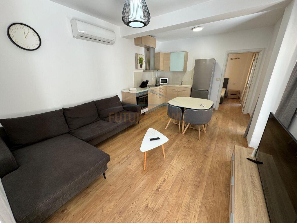 Shitet, Apartament 1+1, Kodra e Diellit 2, Tiranë.