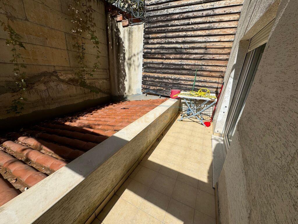 Shitet, Apartament 1+1, Kodra e Diellit 2, Tiranë.