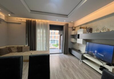 Disponojme apartament 3+1+2 ne kompleksin “Fiori Di Bosko”.