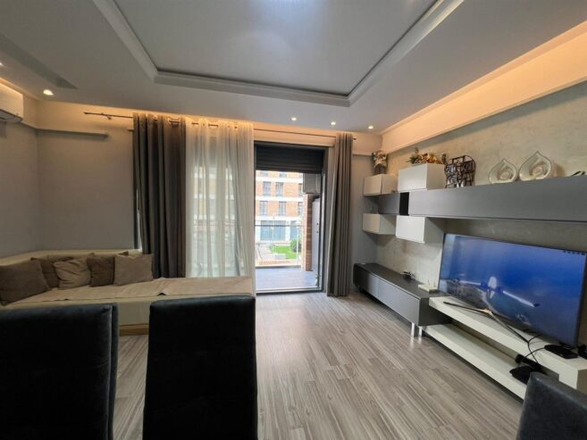 Disponojme apartament 3+1+2 ne kompleksin “Fiori Di Bosko”.