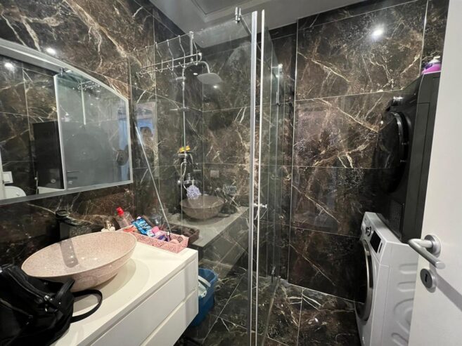Disponojme apartament 3+1+2 ne kompleksin “Fiori Di Bosko”.
