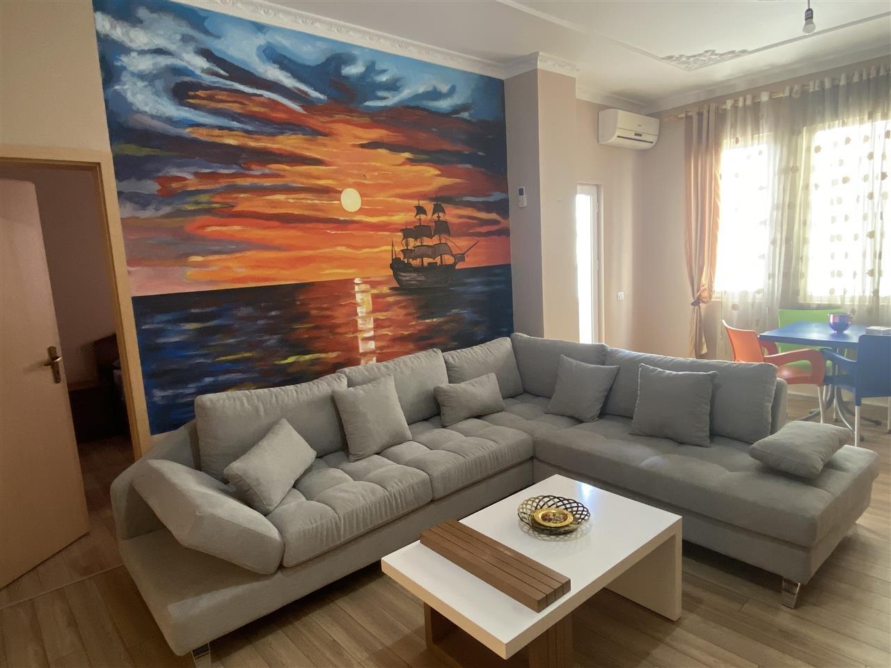 Jepet shtepi me qera ditore te bella vista