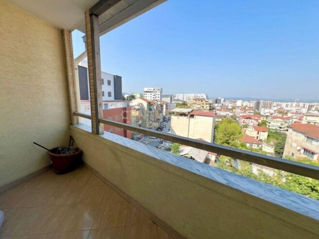 SHESIM APARTAMENT 2+1+2 ME GARAZHD NE RRUGEN E DIBRES PERBAL