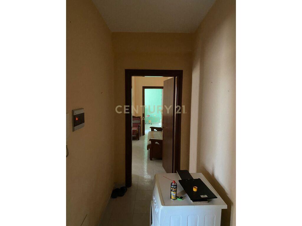 SHITET APARTAMENT 2+1+2 NE PLAZH DURRES