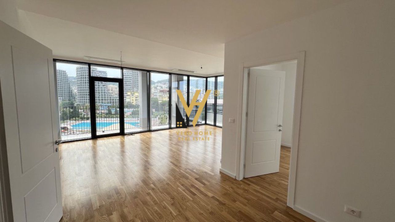 ZYRE 126 M2 ME QERA TE RR E KOSOVAREVE 1.500 EURO