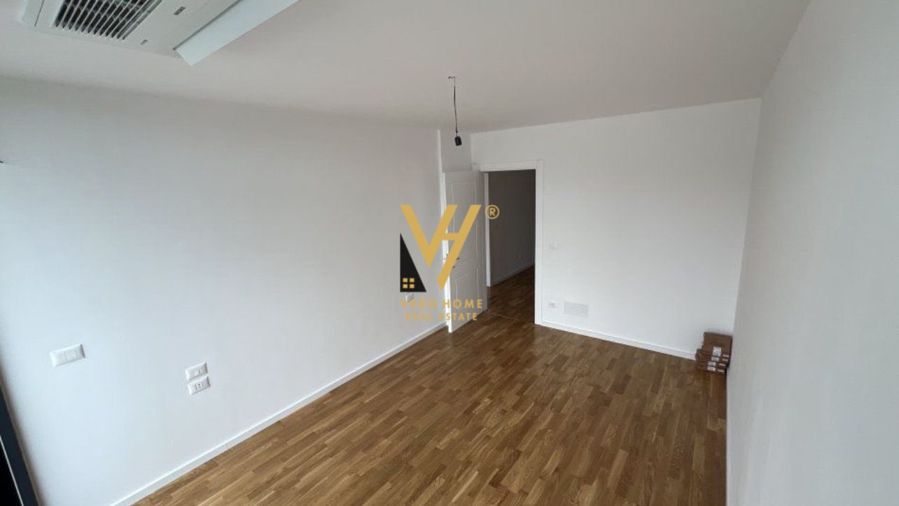 ZYRE 126 M2 ME QERA TE RR E KOSOVAREVE 1.500 EURO