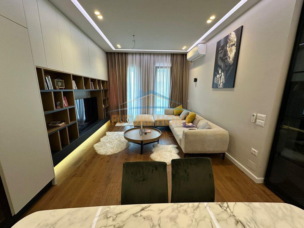 Qera,Apartament 2+1+parking, Rruga Kavajes !