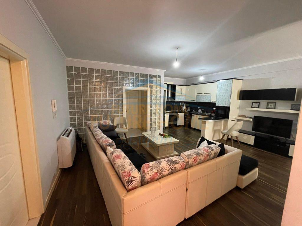 Shitet, Apartament 2+1+Post Parkimi, Kodra e Diellit, Tiranë