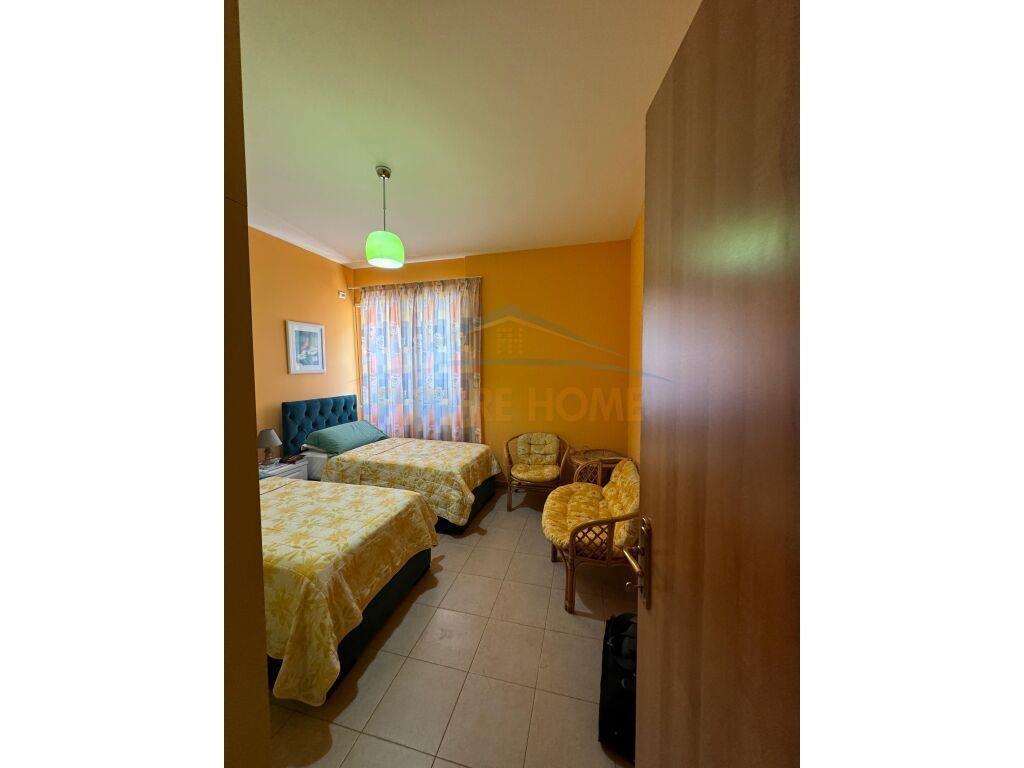 Qera, Apartament 2+1+2, Pazari i Ri, Tiranë