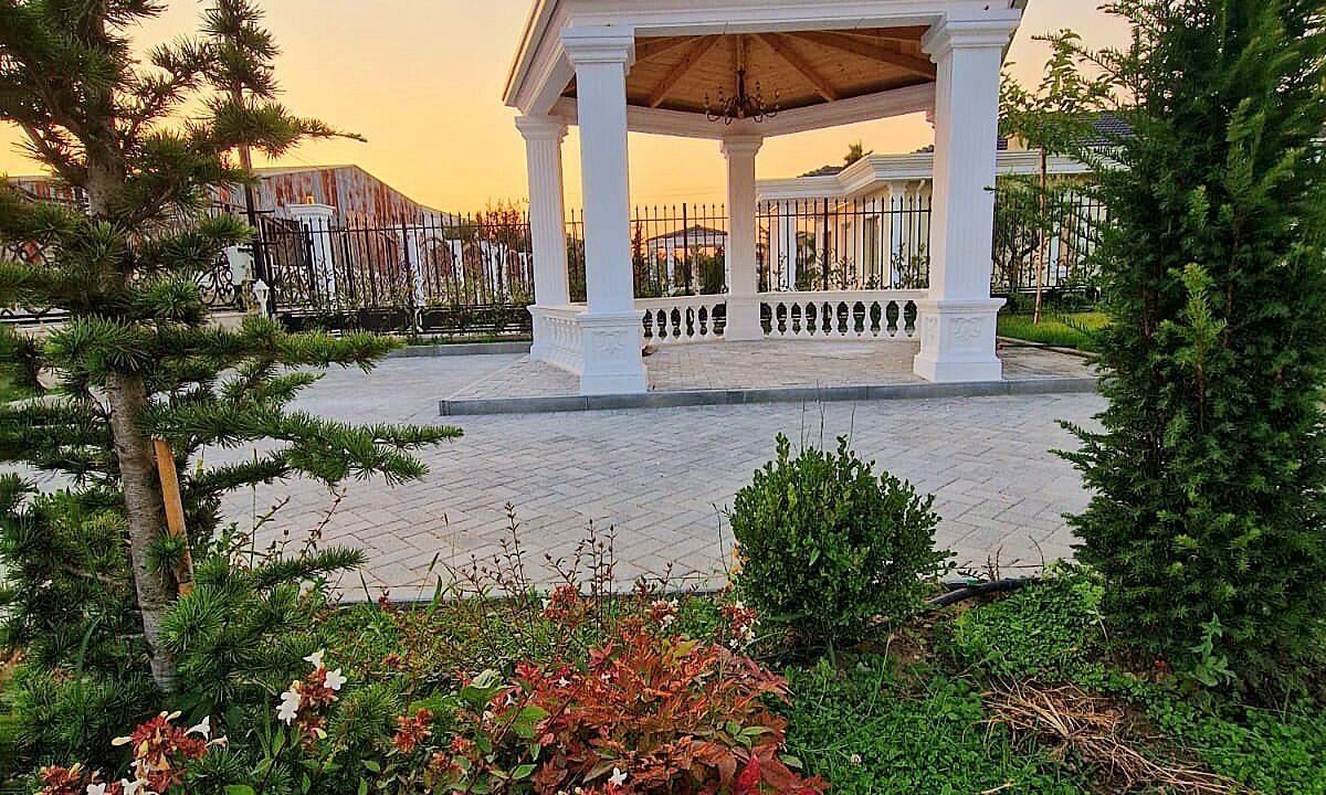 Vila te reja luksoze ,5 km nga bregdeti Qerretit