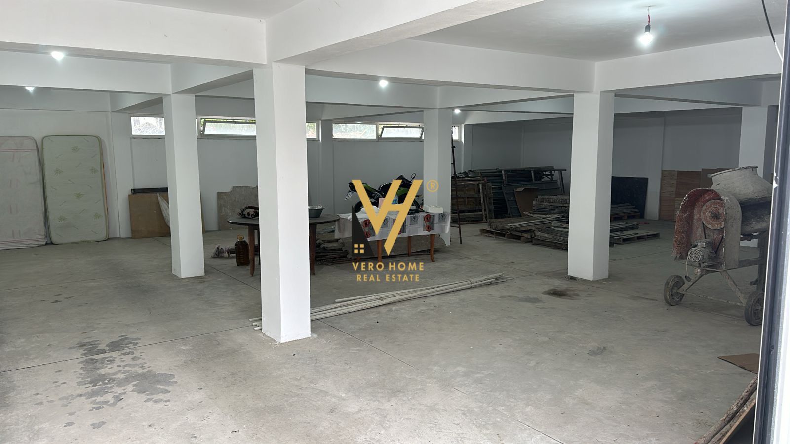 JEPET AMBIENT 180 M2 ME QERA NE LAKNAS 550 EURO