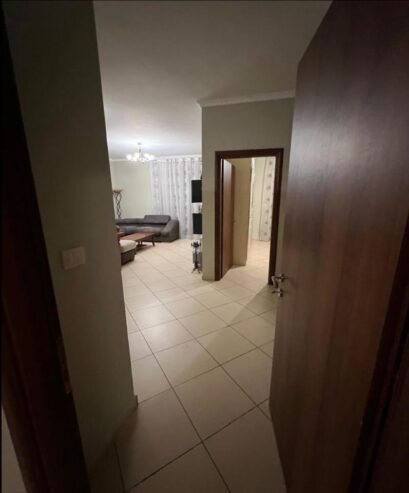 2+1 me Qera Liqeni Thate 120m2 i mobiluar 450 euro