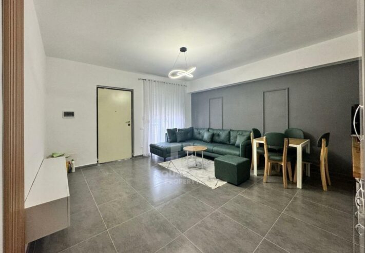Shitet Apartamenti 1+1