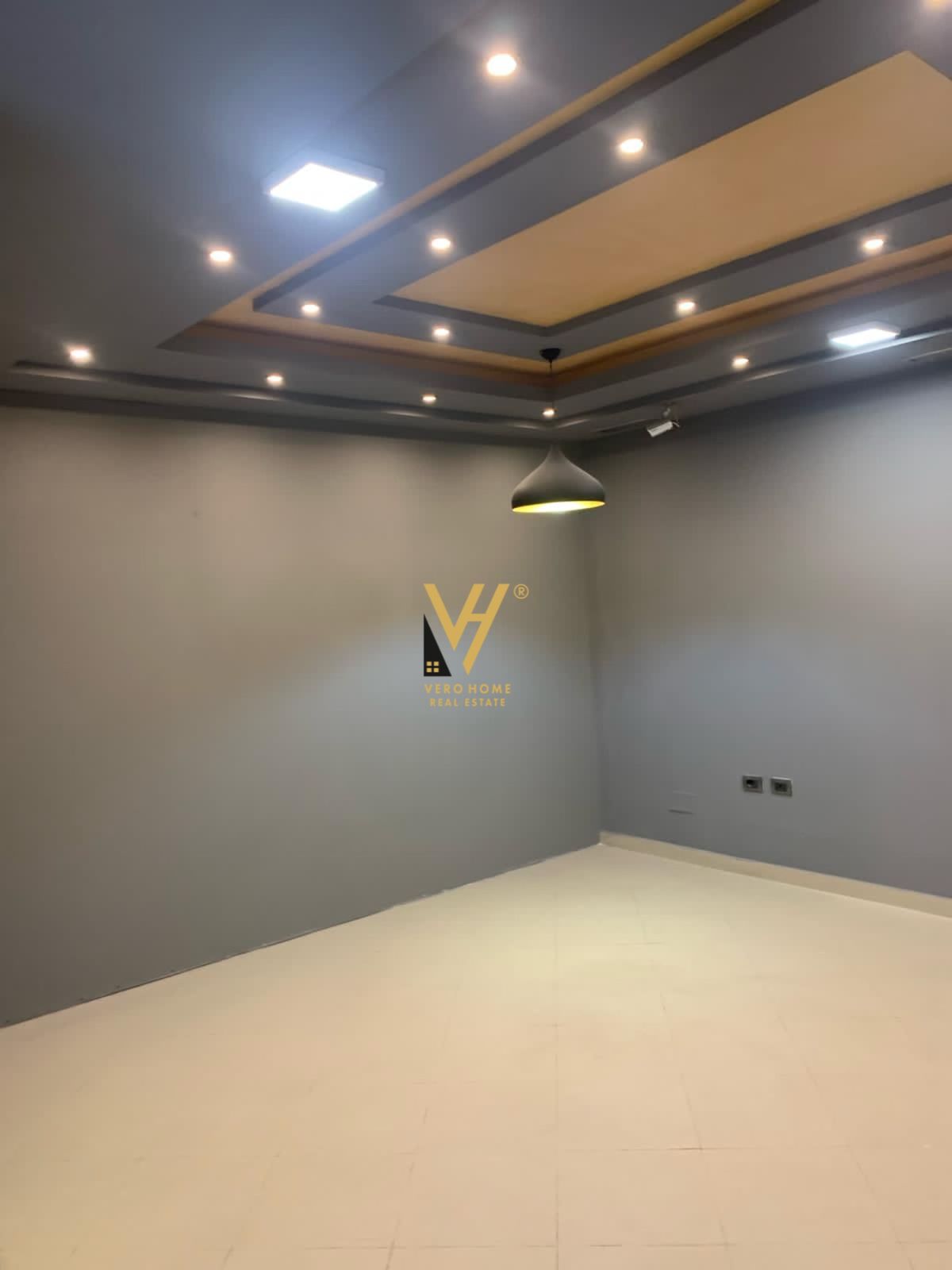 DYQAN 30 M2 TE PALLATI ME SHIGJETA 75.000 EURO