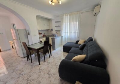 Shitet, Apartament 1+1, Xhamlliku, Tiranë