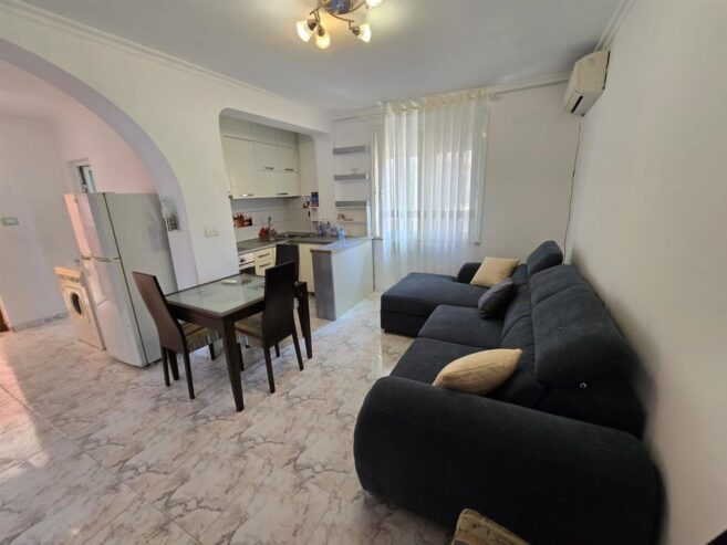 Shitet, Apartament 1+1, Xhamlliku, Tiranë
