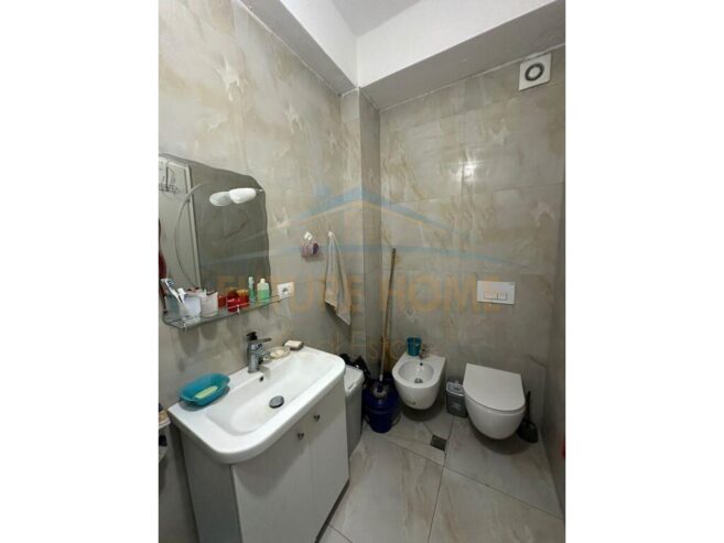 Shitet, Apartament 2+1, Kompleksi Mangalem