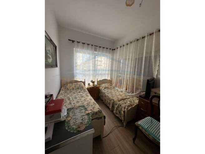 Shitet, Apartament 2+1, Kompleksi Mangalem