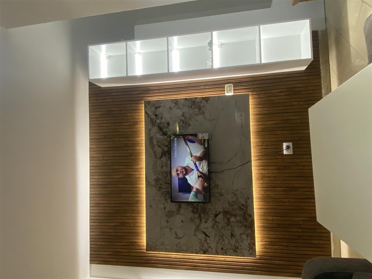 Apartament me qera ne astir