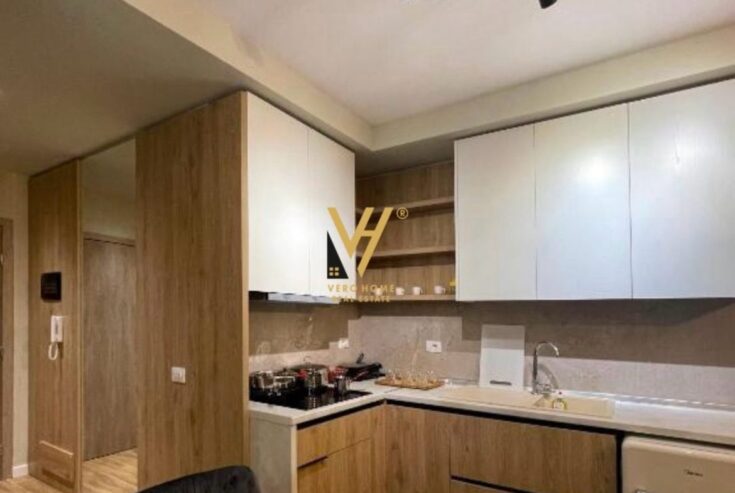 1+1 NE SARANDE 187.000 EURO