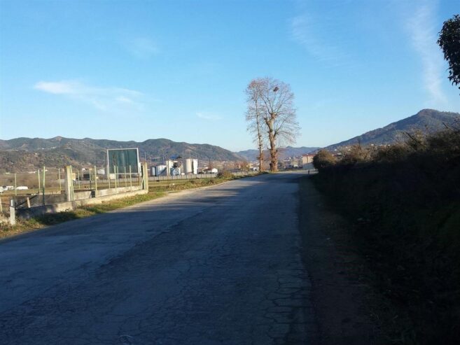 Toke ne Tirane okazion