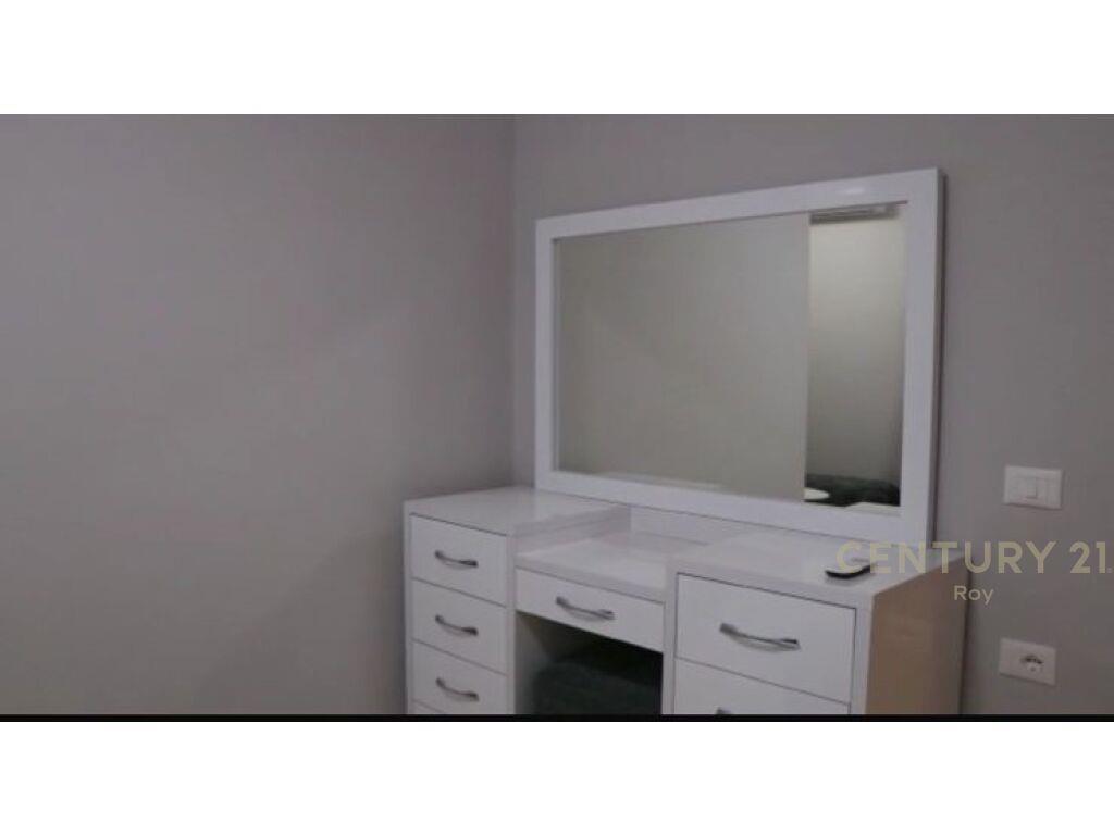 JEPET ME QIRA APARTAMENT TOTALISHT I MOBILUAR PRANE STADIUMI