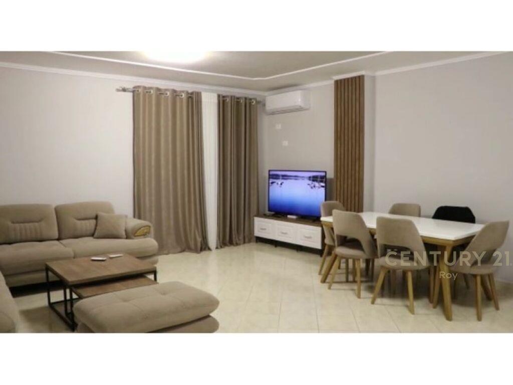 JEPET ME QIRA APARTAMENT TOTALISHT I MOBILUAR PRANE STADIUMI