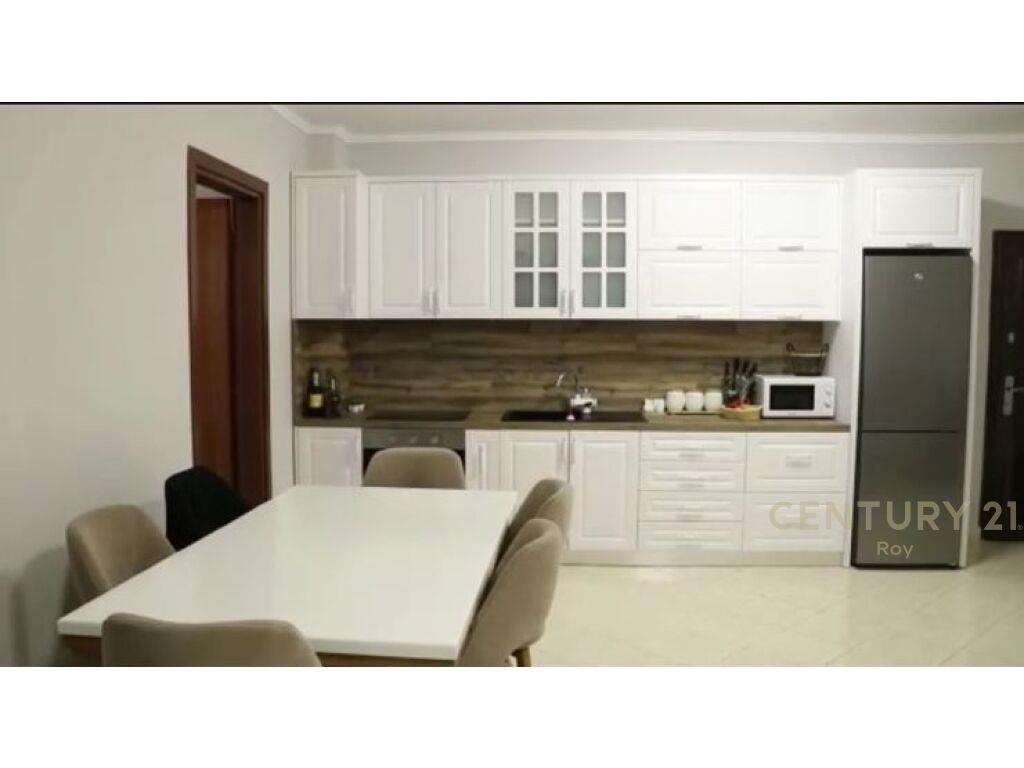 JEPET ME QIRA APARTAMENT TOTALISHT I MOBILUAR PRANE STADIUMI