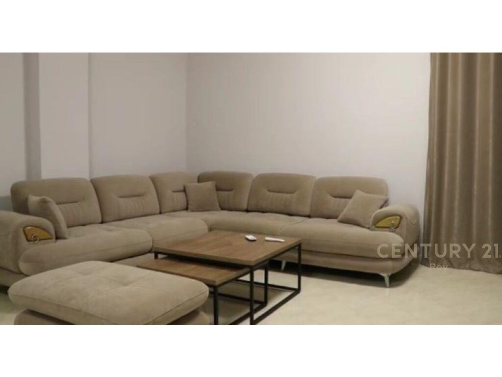 JEPET ME QIRA APARTAMENT TOTALISHT I MOBILUAR PRANE STADIUMI