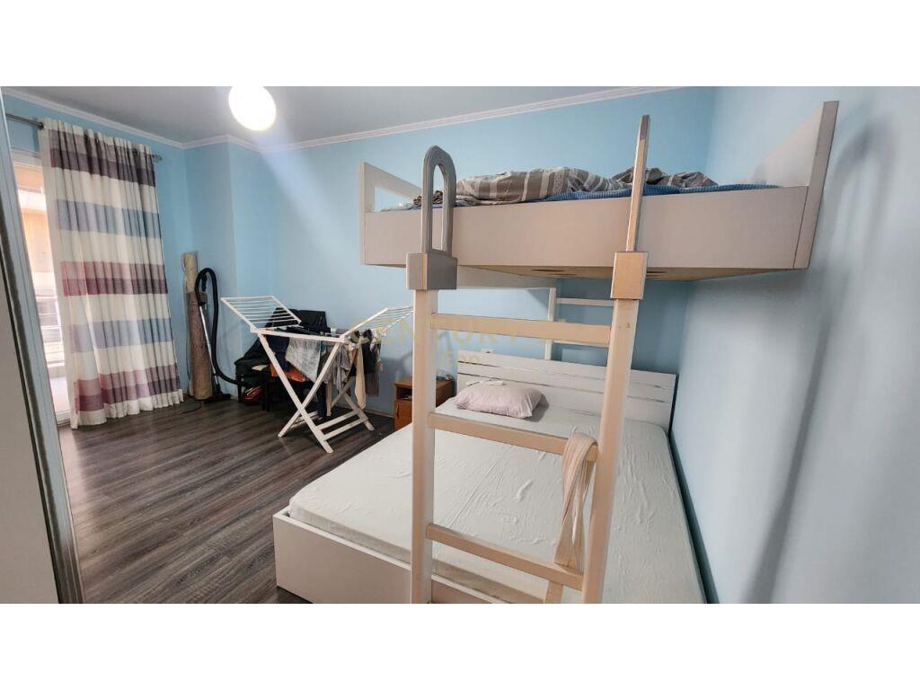 SUPER APARTAMENT 3+1+2 PAMJE DETI PER SHITJE NE VOLLGA!
