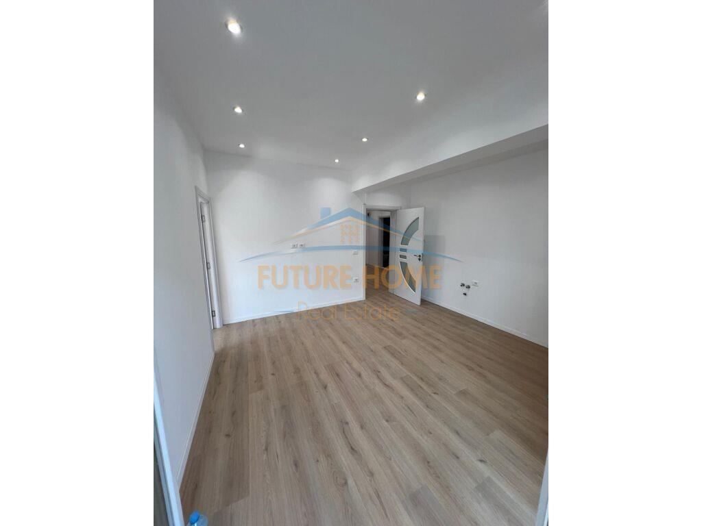Shitje,Apartament 2+1,tek Brryli, Tirane.