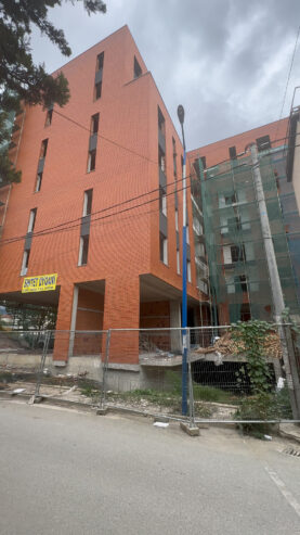 Shitet apartamente 1+1 Paskuqan