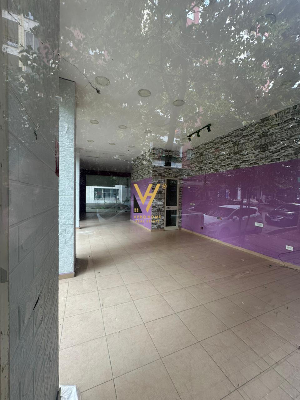 JEPET DYQAN 60 M2 ME QERA NE YZBERISHT 400 EURO