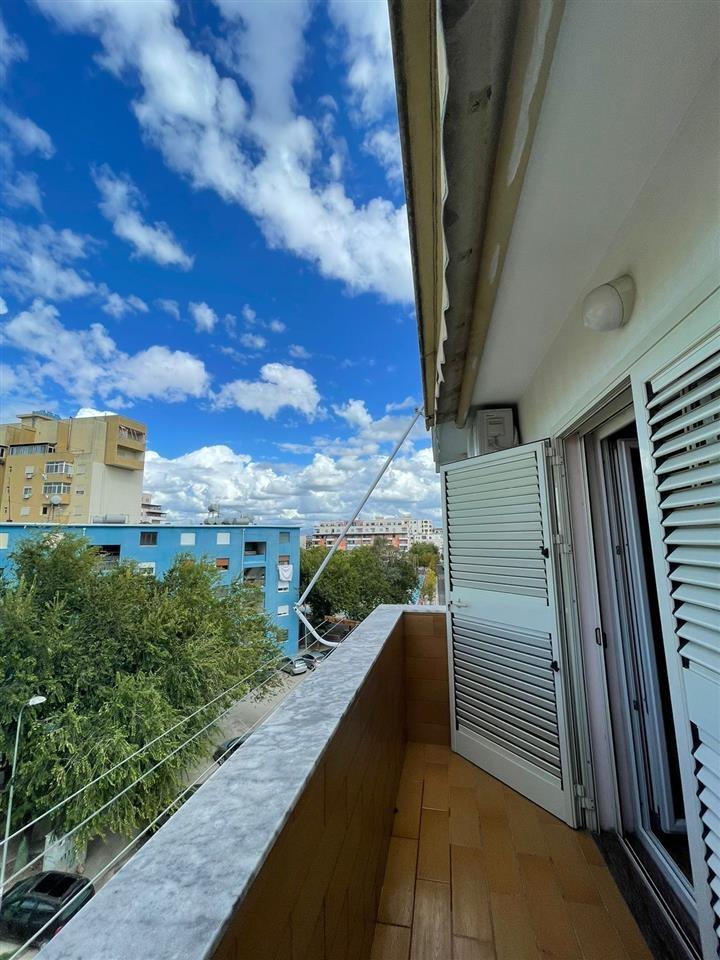 SHESIM SUPER APARTAMENT 158M2 PRAN STADIUMIT NE DURRES.