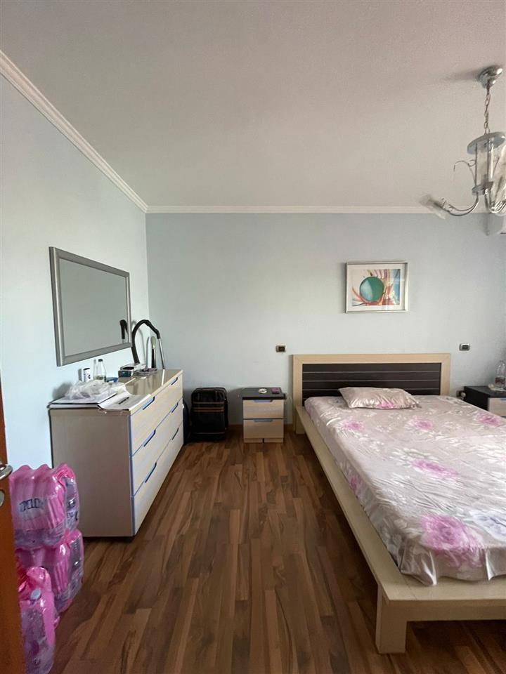 SHESIM SUPER APARTAMENT 158M2 PRAN STADIUMIT NE DURRES.